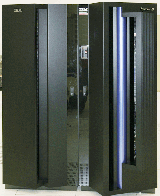 IBM z900 en centro de datos